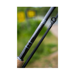 Zebco Target Fish Predator Combo 2,70m 20–50g 3000FD mit 0,18mm Braid